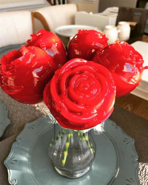 Sweeten Up That Valentines Day Bouquet With Some Candy Apple Roses