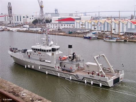 Kri rigel dijadwalkan merapat ke lokasi pada siang atau sore hari ini. DEFENSE STUDIES: KRI Rigel 933 - Kapal Canggih Untuk ...