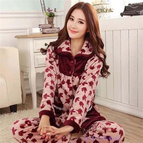Winter Warm Flannel Pajamas Thickening Thermal Long Sleeve Women Coral