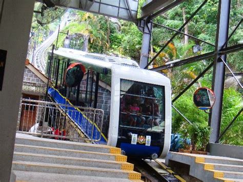 The major cable lines survived until the 1920's, after the city formed the melbourne & metropolitan tramways board (1919) to consolidate public transit. Jelajah Pulau : Trem Penang Hill vs Cable Car Langkawi ...