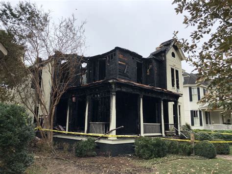 130 Year Old Home Burns In Huntsville Historic District Huntsvillealabama