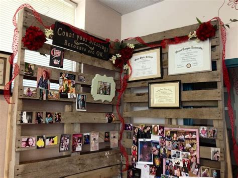 A virtual tv or movie watch party and trivia night. Pin by Jenny Cooper on Cool Crafts | Graduation party decor