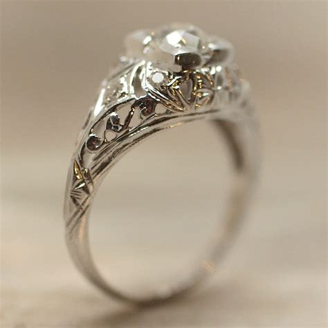 Circa 1920s White Gold And Diamond Filigree Ring Pippin Vintage Jewelry