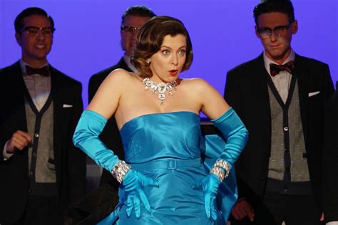 Five Shows To Stream This Week Crazy Ex Girlfriend Crimson Peak