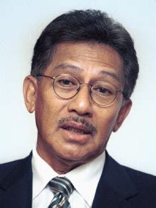 Azmi khalid is currently the malaysian minister of natural resources & environment as of 2006. Sejarah Malaysia | Malaysia History: List Of Malaysia's ...