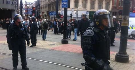 manchester riots 2 000 thugs rampage through city centre mirror online