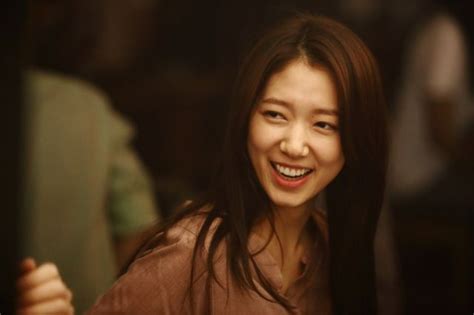 beauty inside park shin hye plays a man hancinema the korean movie and drama database kbs