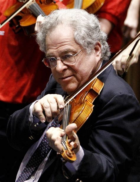 Itzhak Perlman Remains A Crowd Pleaser In His Oregon Symphony