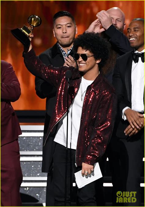 Grammys 2018 Song Of The Year Goes To Bruno Mars Photo 4023225