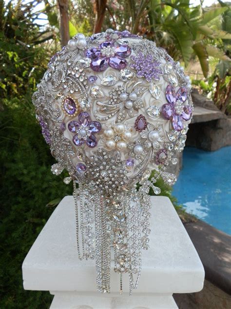 View our stunning collection of bouquets, bridal wands and more! Glamorous Teardrop Brooch Bouquet $625USD (With images ...