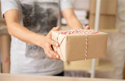 Why Your Business Should Invest in Custom Product Packaging | npn360