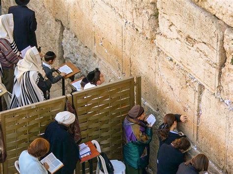 Does The Shekhinah Rest On The Western Wall Messianic Bible