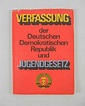 Broschüre "Verfassung der DDR und Jugendgesetz" (1974) | DDR Museum Berlin
