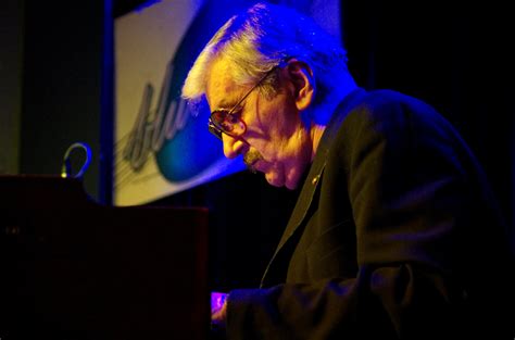 Powiedzieć, że jest pan nie do poznania, to nic nie powiedzieć. Polski wirtuoz organów Hammonda - Blue Note Jazz Club