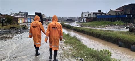 Defesa Civil Monitora Impactos Das Chuvas Em Aracaju Sergipe A8 Sergipe