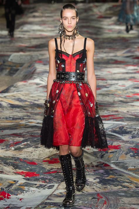 Alexander Mcqueen Spring 2017 Ready To Wear Collection Photos Vogue