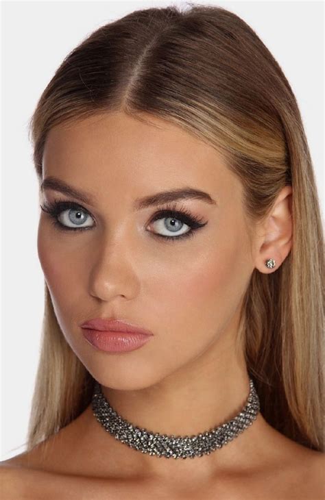Pin By Larry Dale On Eyes Dont Lie Beautiful Girl Makeup Beautiful