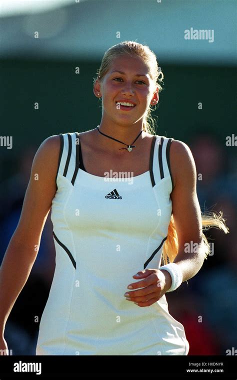 Anna Kournikova Wimbledon 1999 24 June 1999 Stock Photo Alamy