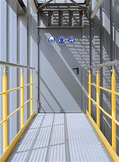 Lärm und störende geräusche von innen oder aussen mag niemand hören. Schallschutztüren vom Hersteller | Teckentrup