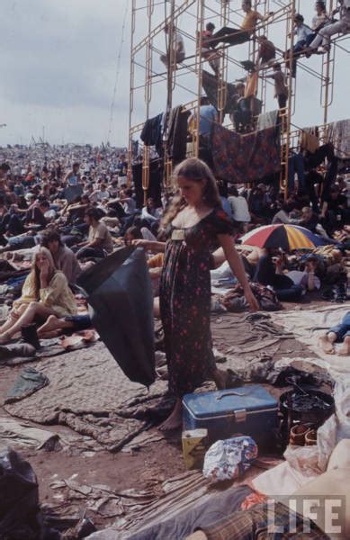 Select from premium woodstock music festival 1969 of the highest quality. Photos That Show What It Was Like To Be At The Woodstock ...