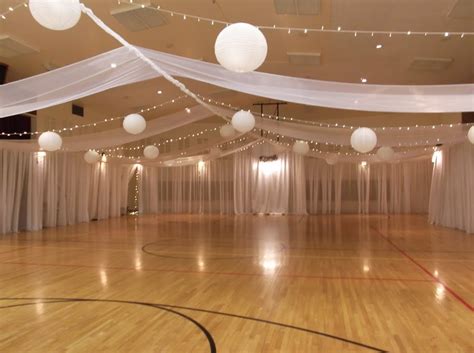 How To Decorate High Ceilings For A Wedding – Leadersrooms