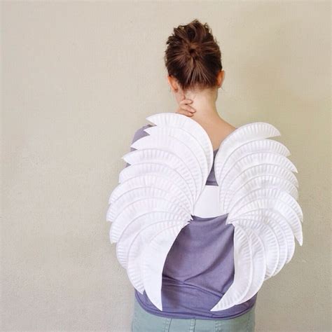 See more ideas about wings, angel wings, diy angel wings. Easy-Peasy Last-Minute DIY Angel Wings (No Sewing Needed!) - Maker Mama