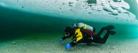 Ice Diving At Morrisons Quarry • Scuba Diver Life