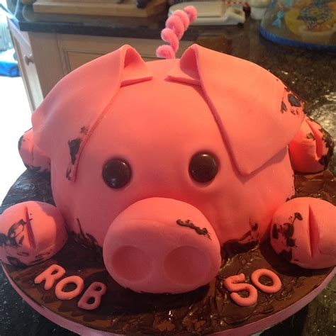 Pin By Gill Bray On Cake Cake Desserts Piggy Bank
