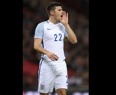 West Ham Star Aaron Cresswell Makes England Debut Daily Star
