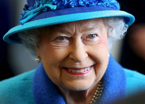 Последние твиты от queen (@queenwillrock). Queen of England Faces Staff Revolt at Windsor Castle | Time