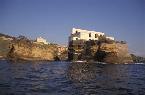 Isola La Gaiola In Neapel Lastet Auf Dieser Insel Ein Fluch