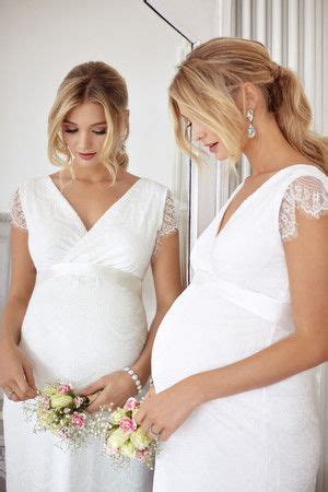 Sie können hochzeitsmode nach ihren wunschen kaufen. Umstandsbrautkleid "Imogen" von Tiffany Rose. # ...