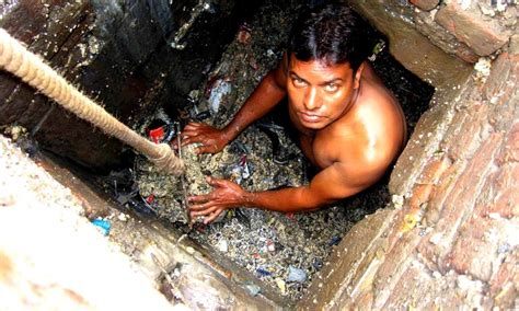 Supreme Court Issues Directions To Eradicate Manual Scavenging Law Insider India
