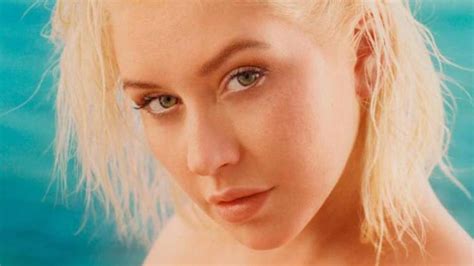 Christina Aguilera Poses Topless To Promote New Album Liberation Gold Coast Bulletin