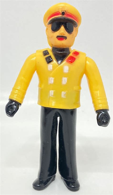 Popy Jakq Dengekitai Captain Kujirai Joker Black Yellow Molding 130mm