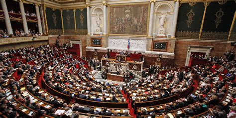 Frances Parliament Passes Deep Sleep Bill For End Of Life Huffpost
