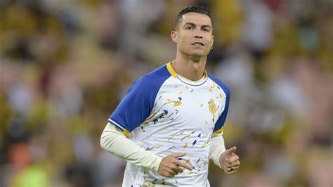 Cristiano Ronaldo Loses Cool After Fans Chant Lionel Messis Name