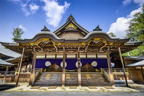 The Japanese Shrine That Is Rebuilt Every Years Knowledge Stew