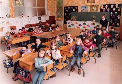 Photo De Classe CP De 1980 Ecole Marie Curie Notre Dame De Gravenchon