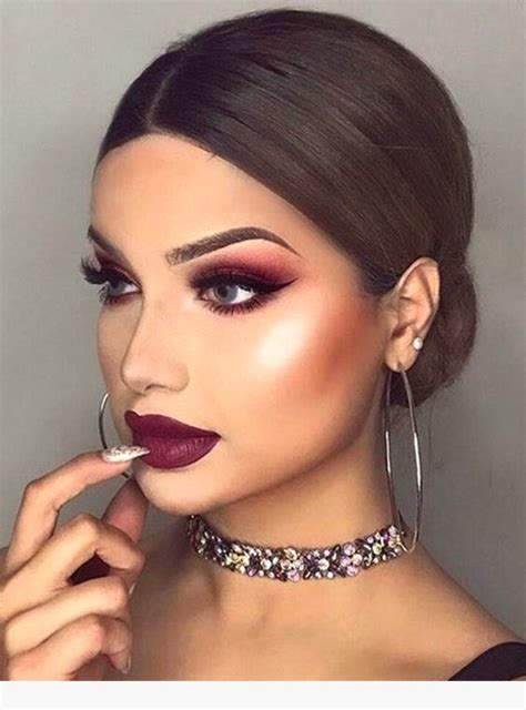 pretty makeup ideas that you might want to try burgundy makeup burgundy makeup look burgundy