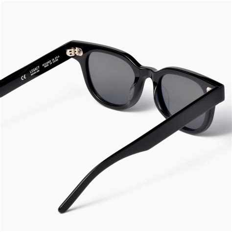 Akila Eyewear Legacy Sunglasses In Black