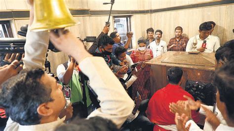 Hanuman Chalisa Loudspeaker Row Pune Police Detain Mns Workers