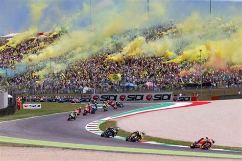 Every year, the mugello received thousands of visitors on the weekend of the italian moto gp at the mugello race track. MotoGP. Ora è ufficiale: cancellato il GP d'Italia del ...