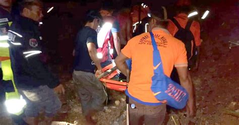 Indonesia Mine Collapse One Person Killed And 60 Feared Buried World News Mirror Online