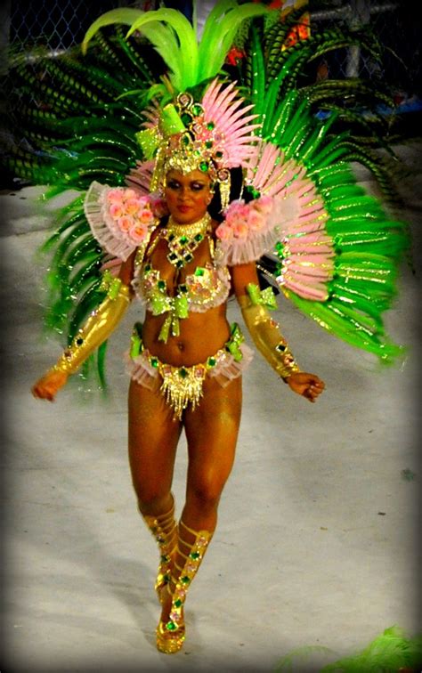 Samba Queen Photo Taken By Esmeralda Spiteri Queen Photos Beautiful Costumes Samba