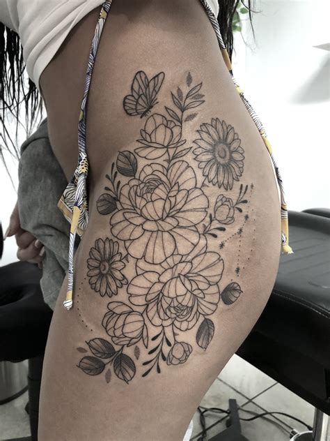 Discover 84 Flower Hip Tattoos Incdgdbentre