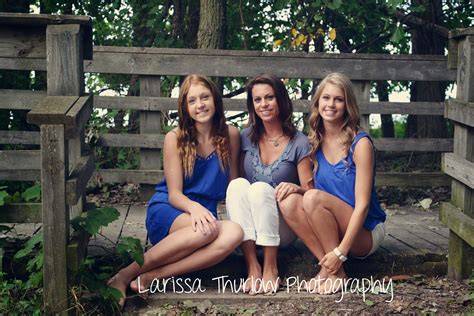 Larissa Thurlow Photography Gorgeous Mother And Her Two Teen Daughters At The Bay City State