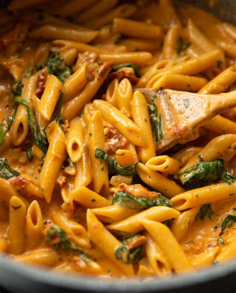 Simply Delicious Tomato Spinach Pasta Don T Go Bacon My Heart