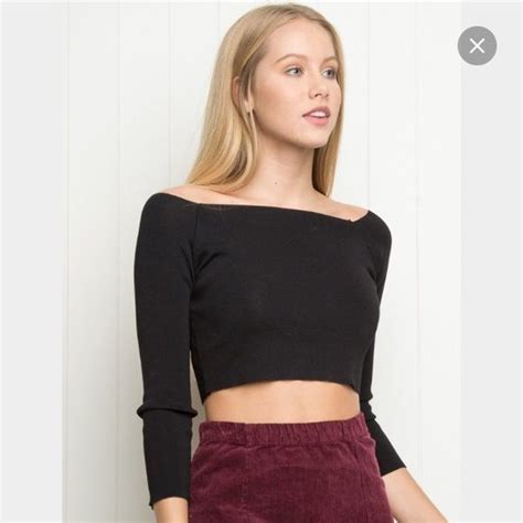 Brandy Melville Off The Shoulder Black Crop Top Black Crop Tops Tops