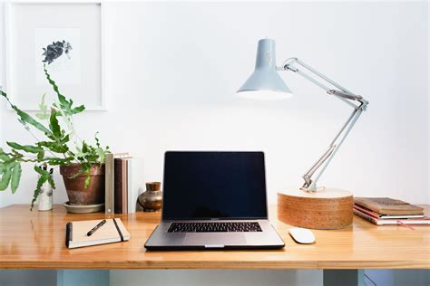 Tips For Better Home Office Lighting